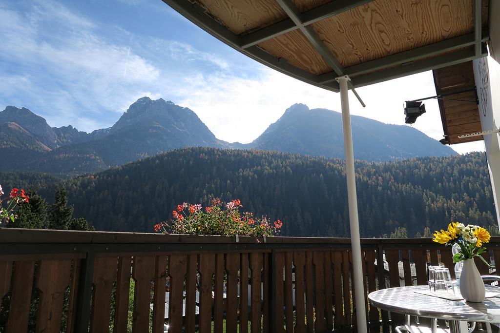 Hotel Restaurant Gabriel Scuol Exterior foto