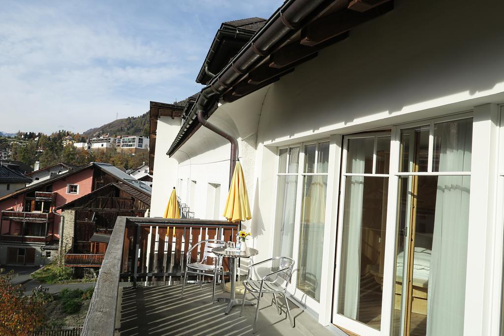 Hotel Restaurant Gabriel Scuol Exterior foto
